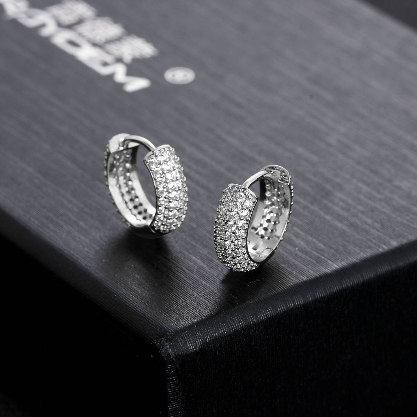 ICE WATER Street Hip-hop Style zirconia Hoop Earrings