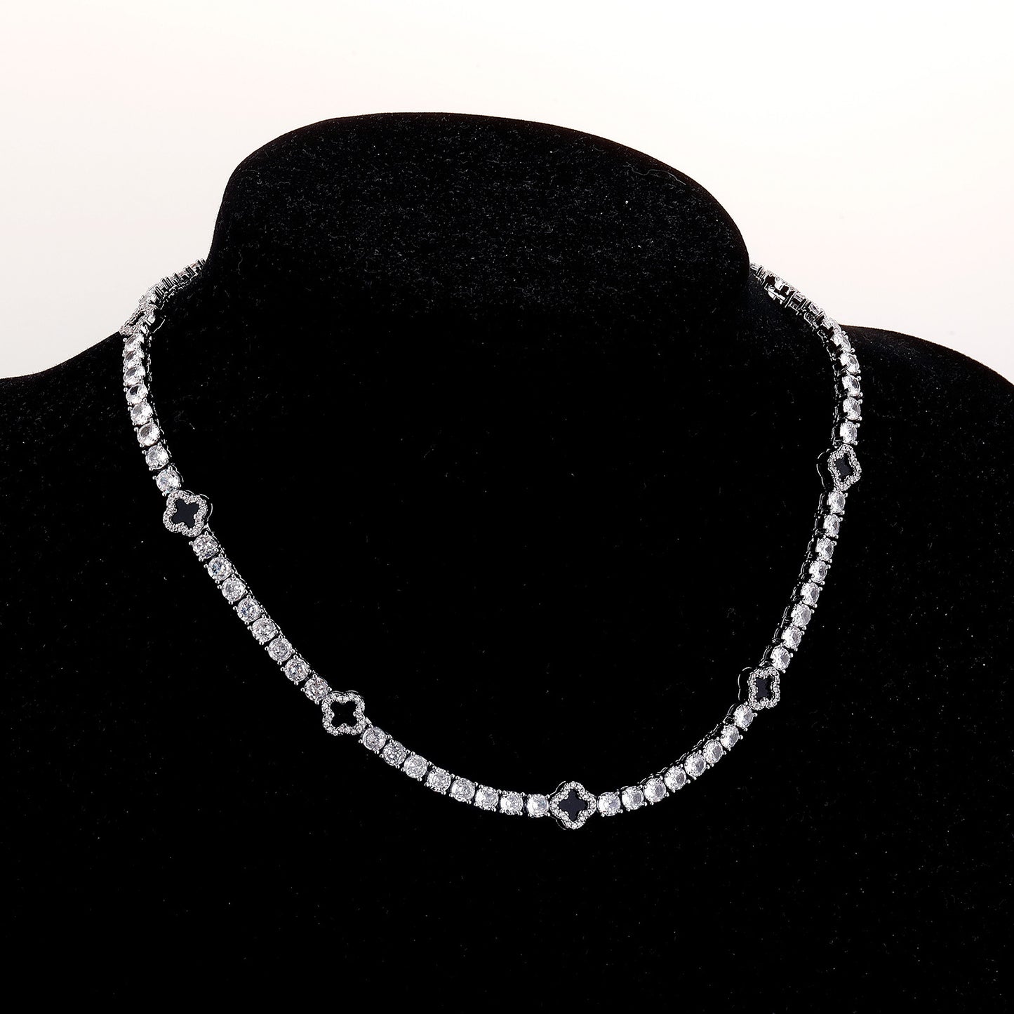 3MM 925S & VVS MOISSANITE FOUR LEAF NECKLACE TENNIS CHAIN IN WHITE GOLD-PLATED